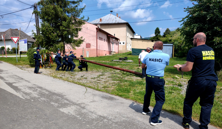 1. fotografia fotogalérie Stavanie mája v obci Nováčany 2024