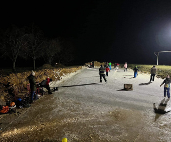 Nočné korčuľovanie